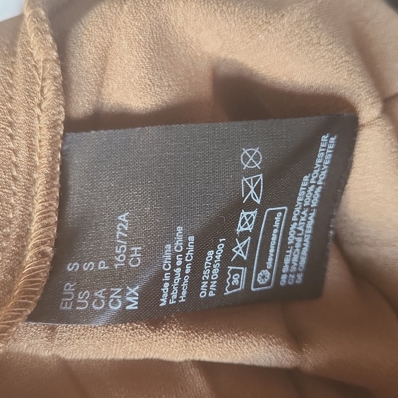 NWT H&M, gold skirt - Picture 8 of 8